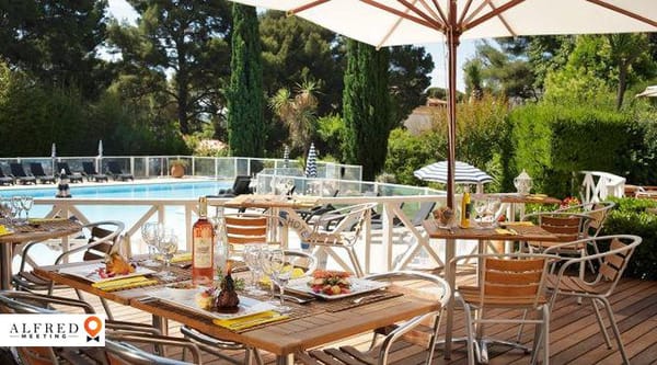 Grand Hôtel Les Lecques ***, Hôtel 3*, Saint-Cyr-sur-Mer, France
